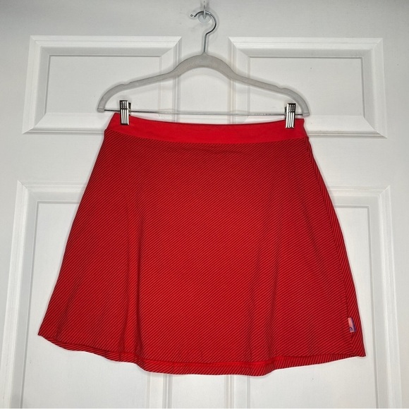 Mountain Hardwear Striped Sporty Outdoor Skirt Size Medium Red Eggplant Colorway - Picture 3 of 8